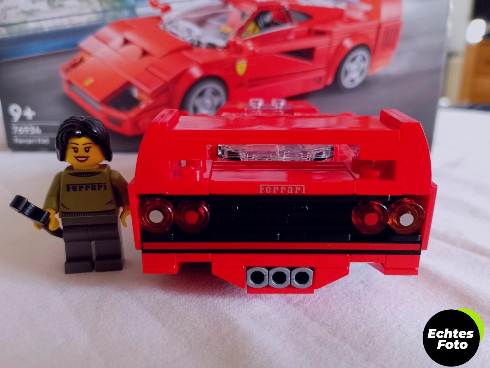 lego-speed-champions-ferrari-f40-auto-76934-foto-2