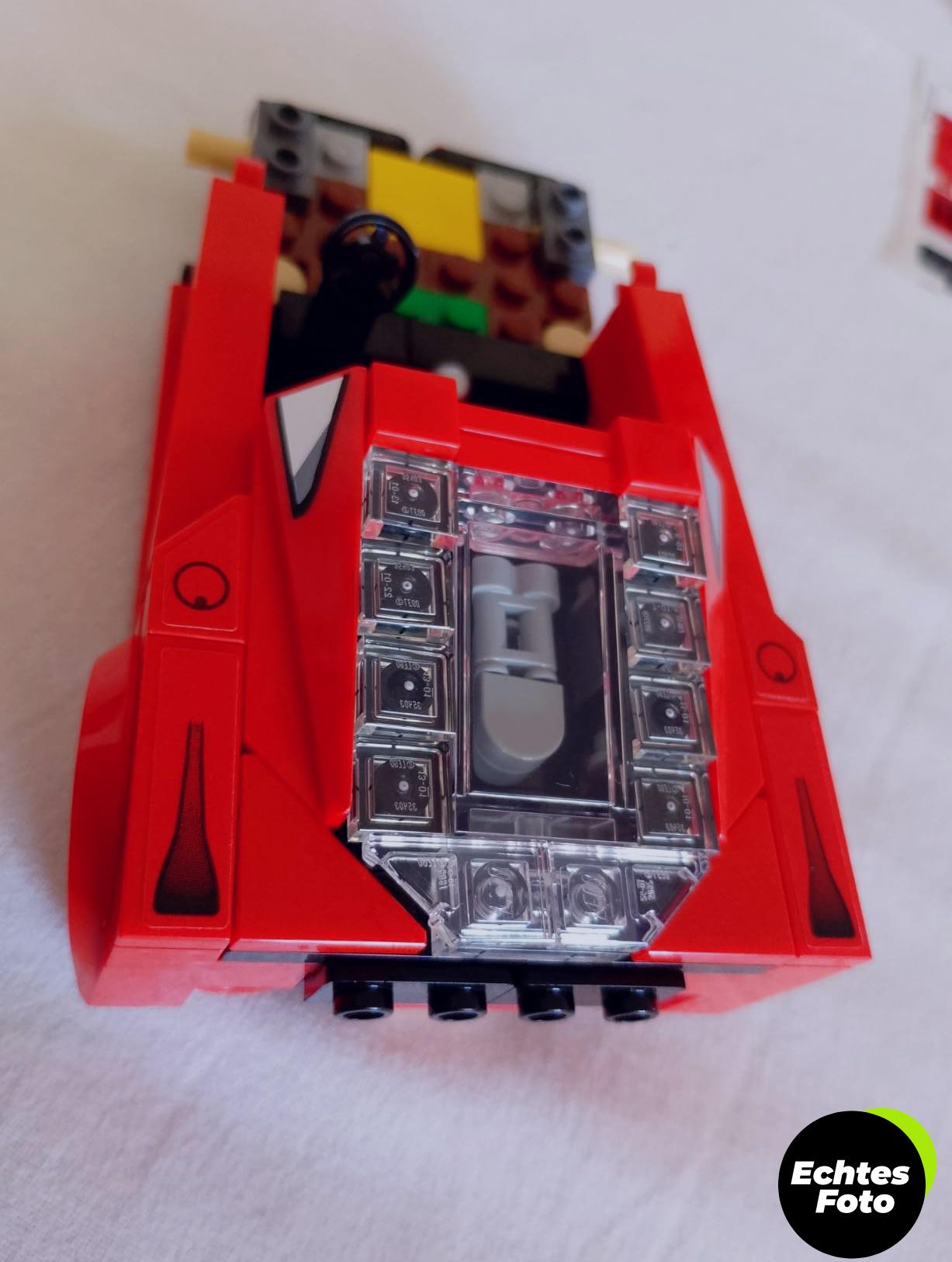 lego-speed-champions-ferrari-f40-auto-76934-foto-3