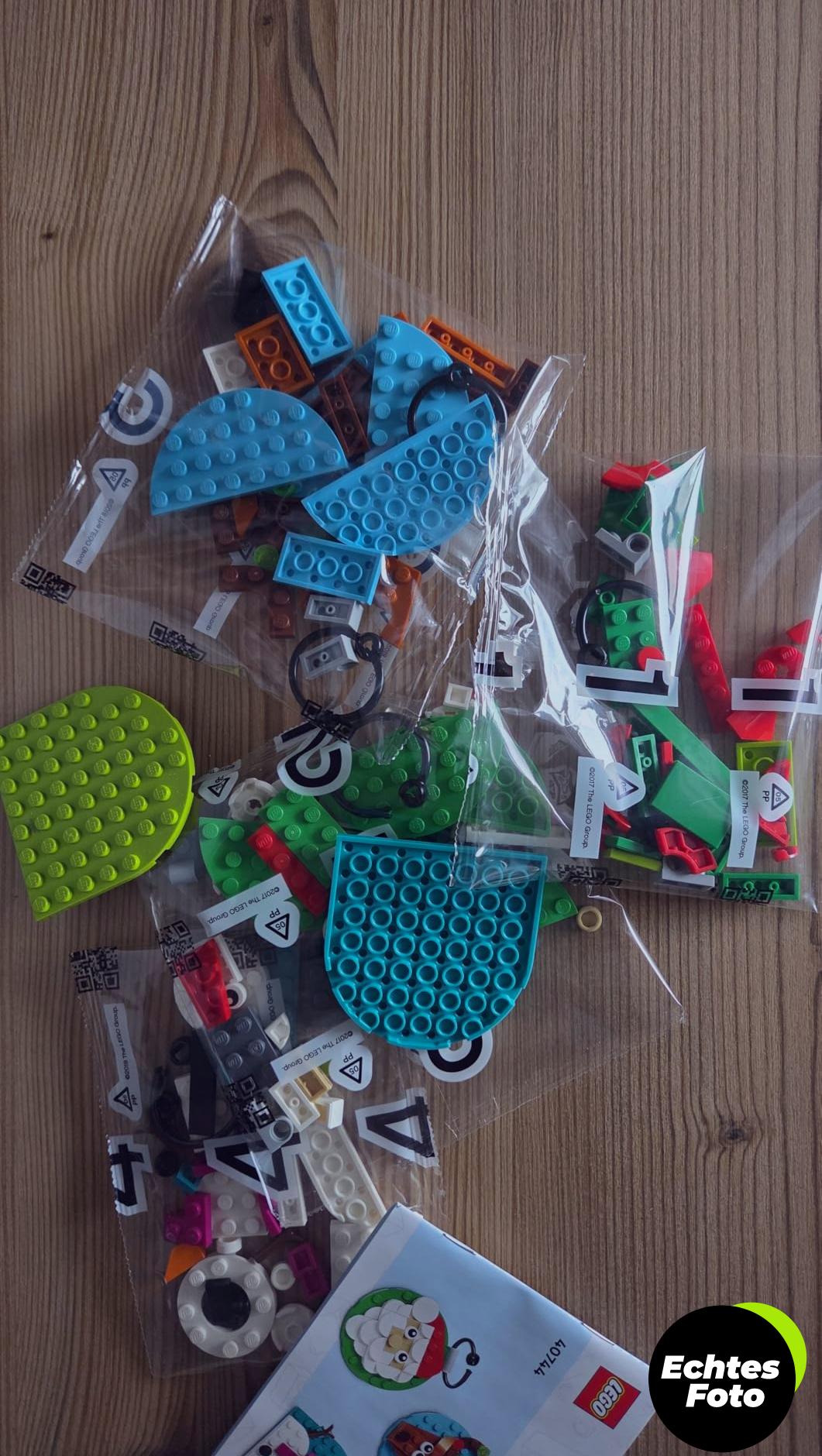 lego-weihnachtsmann-schlitten-40499-foto-3