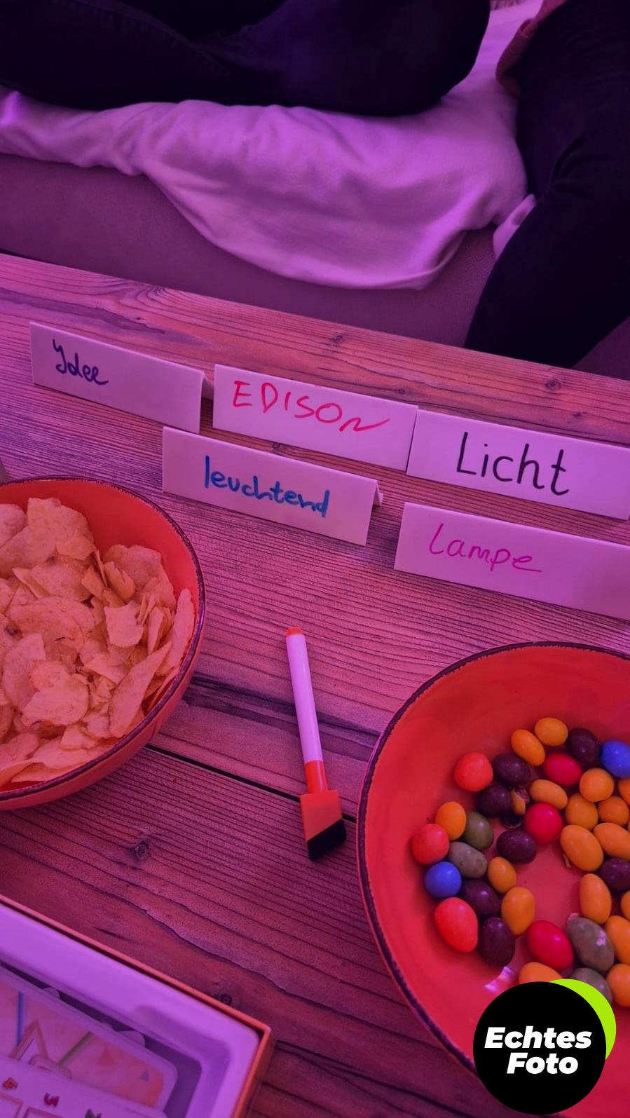 repos-production-just-one-spiel-2019-partyspiel-foto-2