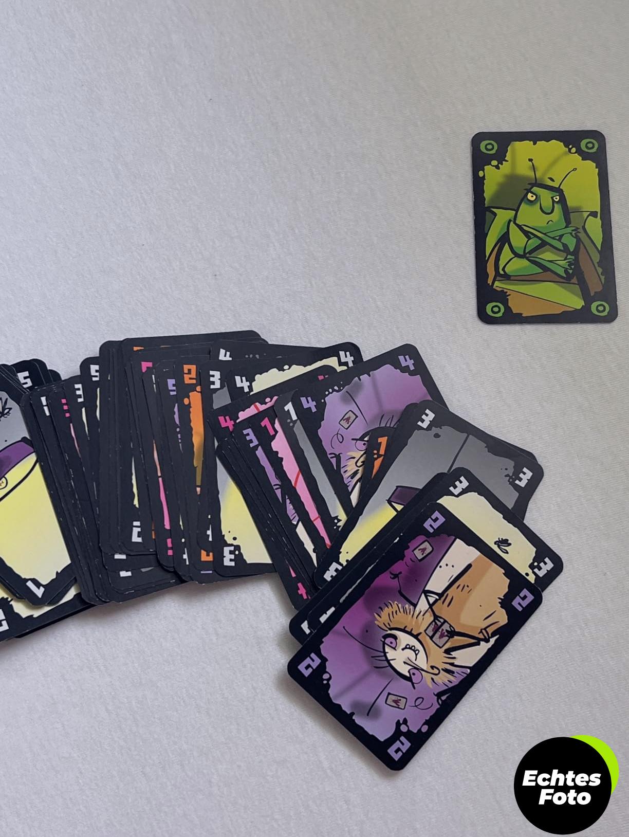 schmidt-spiele-mogel-motte-drei-magier-kartenspiel-foto-1